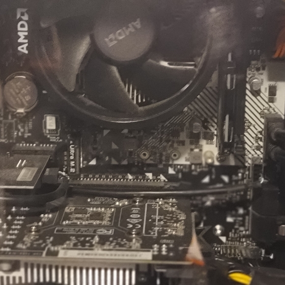 Skytech gaming pc - Picture 12 of 13